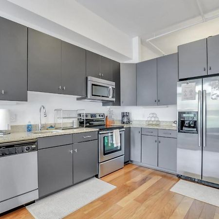 Lush Savannah Loft - Near Plant Riverside District 외부 사진