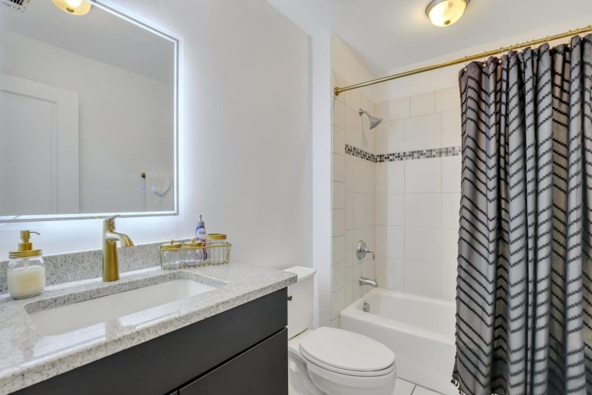 Lush Savannah Loft - Near Plant Riverside District 외부 사진