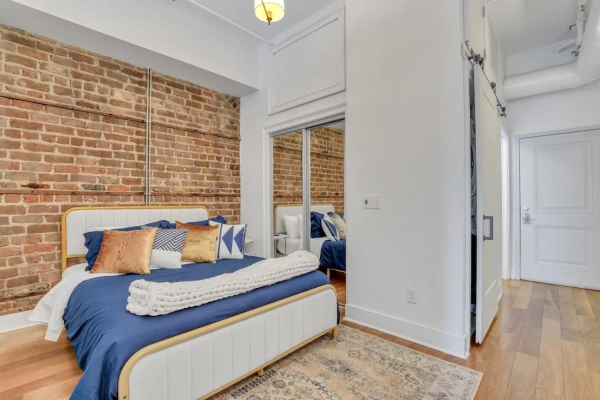 Lush Savannah Loft - Near Plant Riverside District 외부 사진
