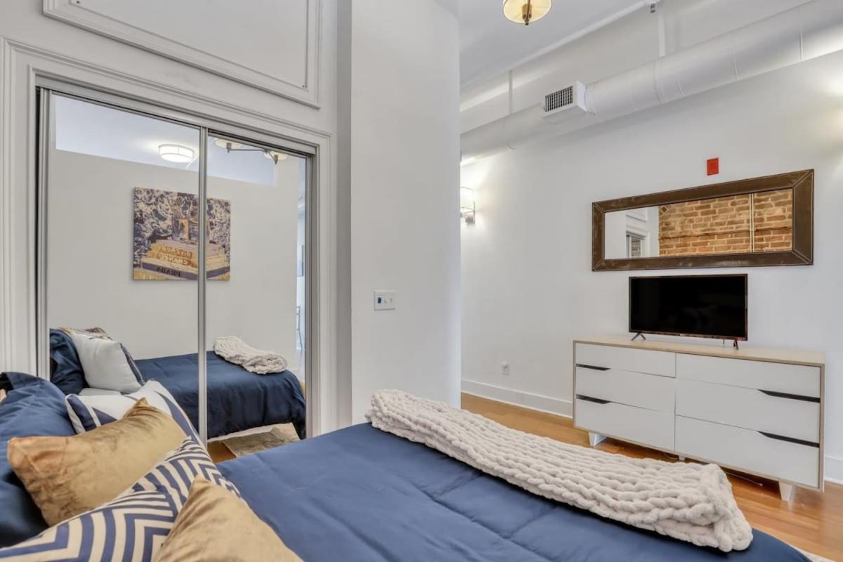 Lush Savannah Loft - Near Plant Riverside District 외부 사진