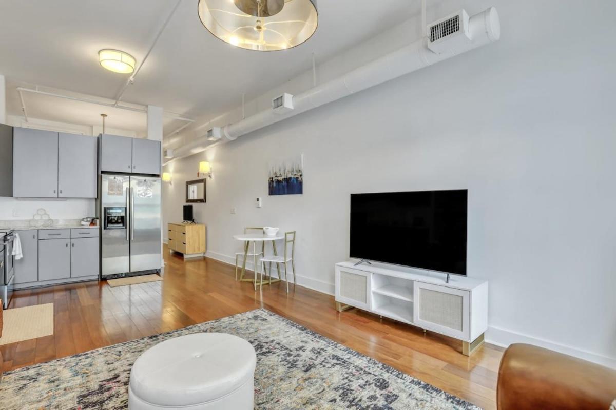 Lush Savannah Loft - Near Plant Riverside District 외부 사진