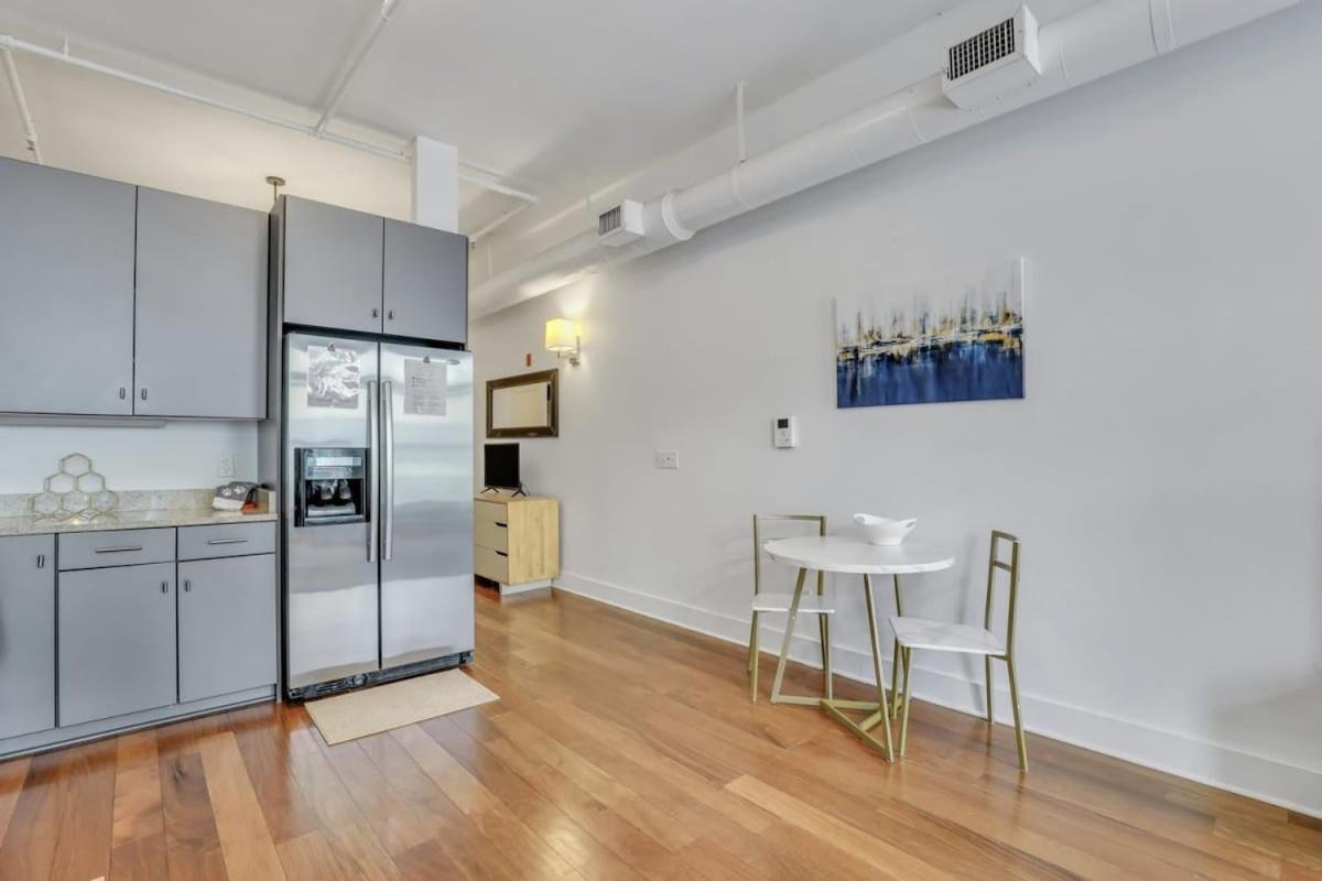 Lush Savannah Loft - Near Plant Riverside District 외부 사진